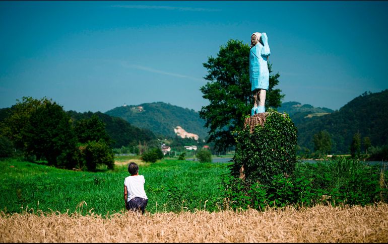 La estatua fue inaugurada el viernes y es obra del artista conceptual estadounidense de 39 años Brad Downey. AFP/J. Makovec