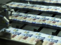  En la semana, la moneda mexicana cotizó entre un mínimo de 18.9627 y un máximo de 19.2210 pesos por dólar. SUN/ ARCHIVO