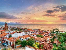 El verano es ideal para viajar a esta playa y caminar por el malecón. CORTESÍA / TURISMO PV