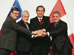 El canciller mexicano, Marcelo Ebrard (primero de izquierda a derecha), estuvo en la reunión. EFE