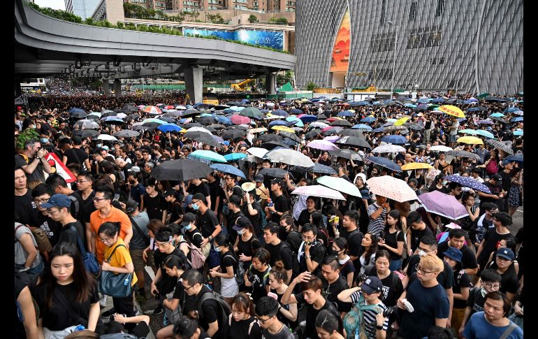 Los ya tradicionales paraguas volvieron a verse.