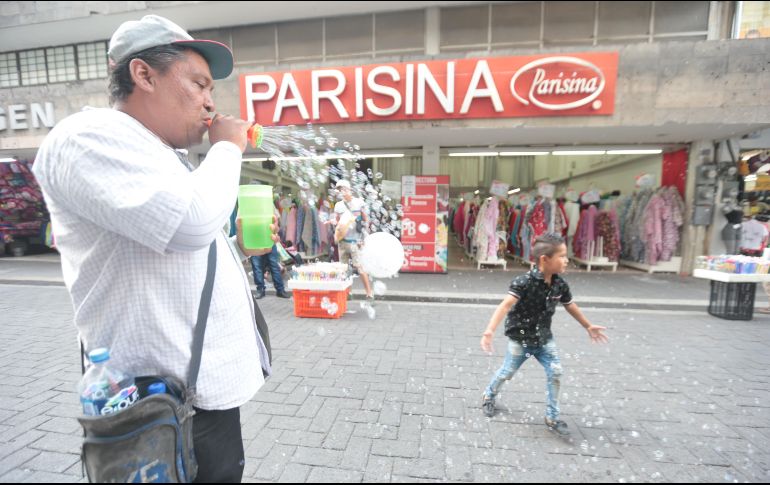 Según la Canaco, esta actividad  genera percepción negativa en los turistas que llegan al Centro. EL INFORMADOR/G. Gallo