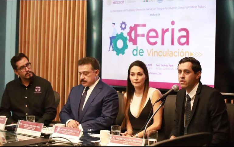 Hasta el momento, sólo 15 mil 659 jóvenes se han vinculado como aprendices de un total de 48 mil 614 vacantes ofertadas. TWITTER / @DrCarlosLomeli