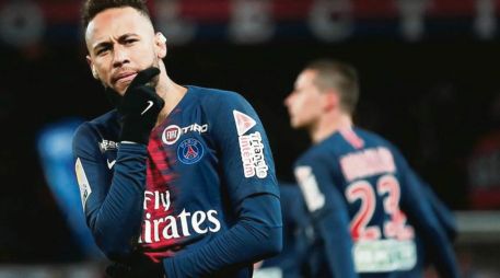 Carles Puyol, ex ídolo del Barcelona, quiere a Neymar con los blaugranas. AFP