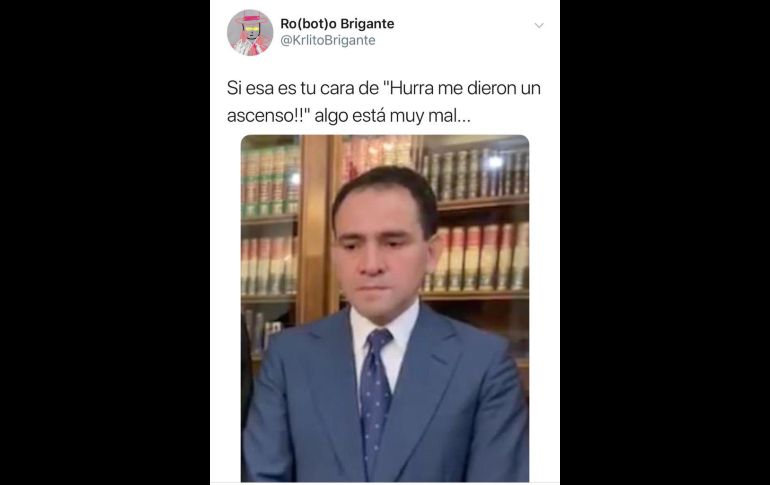 Se va Carlos Urzúa y llega Arturo Herrera cargado de memes