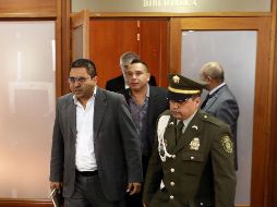 Gustavo Gallardo (i), abogado del ex líder de la FARC Seuxis Pausias Hernández Solarte, alias 