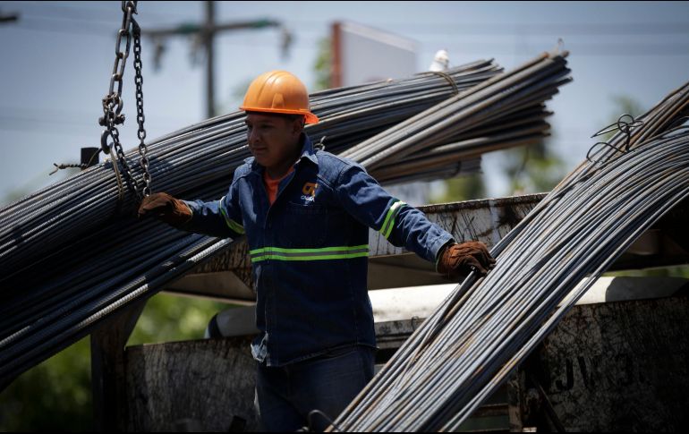 La tonelada de acero LRC pasó de 920 a 755 dólares y las de varillas de 800 a 618 dólares. EL INFORMADOR/F. Atilano