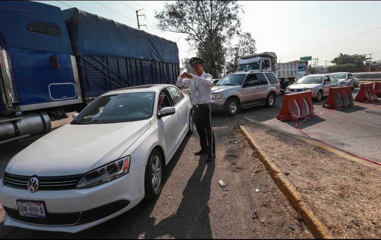 El acordonamiento abarcó todos los carriles del Periférico. EL INFORMADOR/Archivo