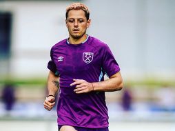 La semana pasada, ''Chicharito'' reportó con el equipo y entrenó al parejo del plantel, luego de tomarse unas vacaciones y vivir el nacimiento de su hijo. TWITTER / @WestHamEspanol