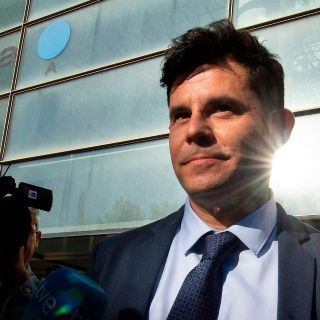 Juez determina que Javier Sánchez es hijo biológico de Julio Iglesias