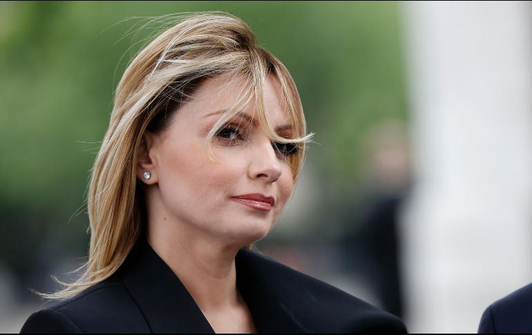 La ex primera dama, Angélica Rivera, agradece el apoyo de los medios a lo largo de sus 30 años de carrera actoral. AP / ARCHIVO