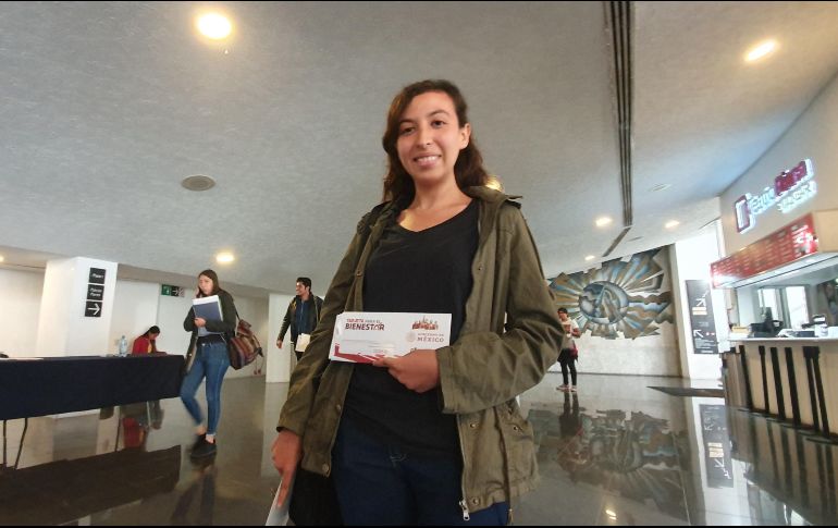 Alma, estudiante de nutrición en el Centro Universitario de Ciencias de la Salud, fue una de las beneficiarias. EL INFORMADOR / P. López