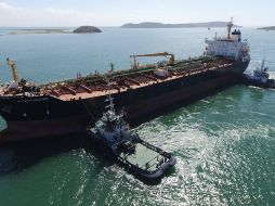 El derrame, por una falla en una válvula de la empresa Grupo México, ocurrió a las 13:48 horas del martes. TWITTER/@APIGUAYMAS