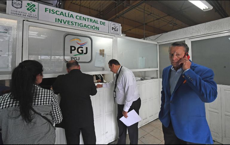 Adame dice que no se cancela la pelea, sólo se pospone por la herida que le causó Carlos Trejo el pasado miércoles. SUN/I. Stephens