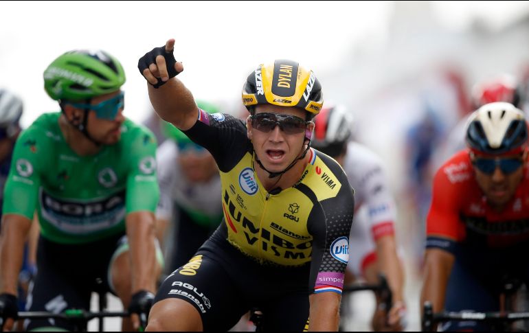 Groenewegen superó a su rival australiano Caleb Ewan y al ex campeón mundial Peter Sagan. AP/C. Ena