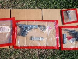 Ambos detenidos estaban armados y además del reloj llevaban consigo 10 mil pesos en efectivo. ZAPOPAN/PoliciadeZapopan