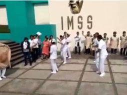 Aunque la iniciativa recibió críticas, varias personas aplaudieron esta forma de promover la lactancia materna. FACEBOOK