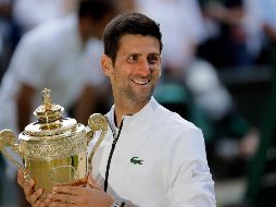 Con la victoria de hoy domingo, Djokovic lleva ya tres finales ganadas a Federer en Wimbledon (2014 y 2015). AP/B. Curtis