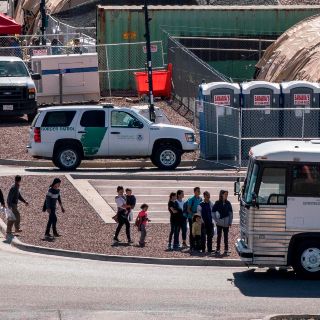 Hay mil 807 mexicanos en EU en espera de deportación