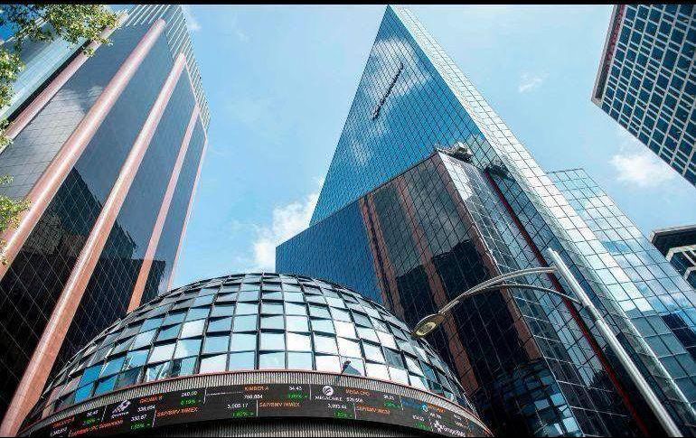 Los mercados a nivel mundial presentan movimientos mixtos. AP / ARCHIVO