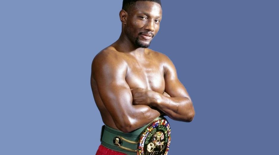 ''Sweet Pea'' enfrentó a Julio César Chávez en 1993, una noche en la que se impuso una marca de asistencia en el Alamodome de San Antonio, Texas. FACEBOOK / World Boxing Council