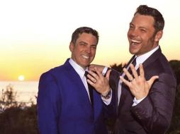 Tiziano publicó un par de imágenes al lado de su esposo Allen. INSTAGRAM / @tizianoferro