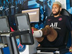 Neymar fue visto ejercitándose en su primer día de entrenamientos. @PSG_ESPANOL