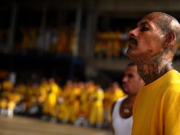 Acusan a varios pandilleros de desmembrar a machetazos a uno de sus rivales. AFP/ARCHIVO