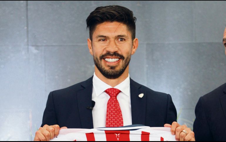 El nuevo atacante de Chivas,Oribe Peralta, es otro de los futbolistas que ha estado relacionado con CESIFUT. IMAGO7