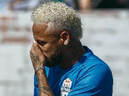 Neymar sigue generando olas en el entorno del PSG. AFP / M. Schincariol