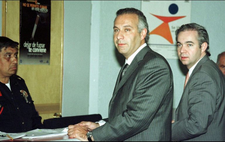 La Fiscalía General de la República investiga a Juan Collado (i) por delincuencia organizada y lavado de dinero. NTX/ARCHIVO