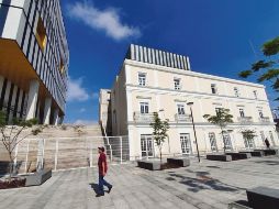 Las vallas dan seguridad al inmueble en proceso de restauración y a los peatones que transitan por el lugar. EL INFORMADOR/S. Rodríguez