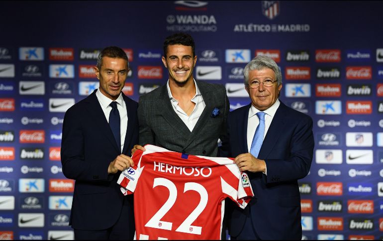 Hermoso llega para suplir la baja de Diego Godín en la eje de la defensa. AFP / G. Bouys