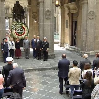 López Obrador conmemora el aniversario luctuoso de Benito Juárez