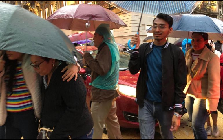 La onda tropical número 18 recorrerá el sur de las costas de Guerrero y Michoacán, y en interacción con un canal de baja presión extendido en el noroeste, el occidente y el centro del país, originará lluvias intensas en Jalisco. NTX / G. Granados