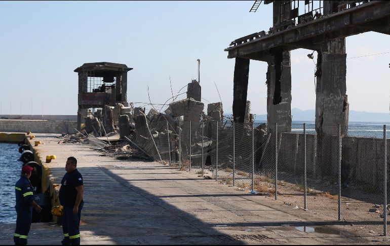El epicentro del temblor, que ocasionó el derrumbe de dos edificios, se ubicó 23 km al noroeste de Atenas, y fue sentido hasta en las islas del Peloponeso. EFE/K. Tsironis