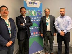 Gonzalo Hernández Licona (2i), secretario Ejecutivo de Coneval, confirma que la institución continuará con sus labores. TWITTER/@GHLicona