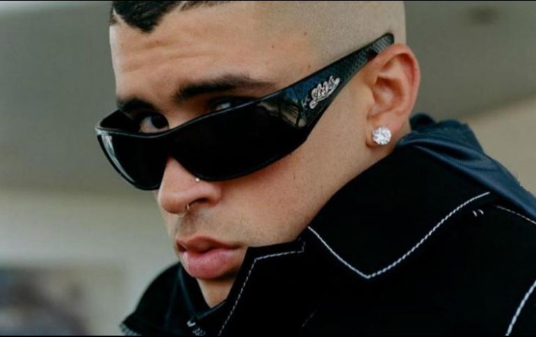 Bad Bunny se encuentra involucrado en el escándalo político que se vive en su país natal, luego de que se filtraran unos mensajes profanos, homófobos y misóginos. INSTAGRAM / @badbunnypr