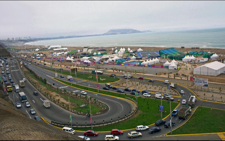 El programa será aplicado en vías que conduzcan a escenarios deportivos. AP