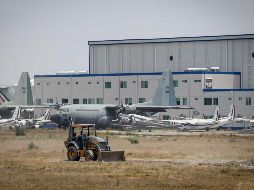 El Mandatario aclara que antes de que comience la construcción del aeropuerto deberán esperar por los amparos para ir desahogando. SUN / ARCHIVO