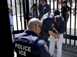 La Oficina de Control de Inmigración y Aduanas (ICE) ha expedido las multas por no acatar las órdenes de deportación. EFE/ARCHIVO