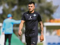 Enrique Triverio llega para reforzar el ataque de los queretanos. @Club_queretaro