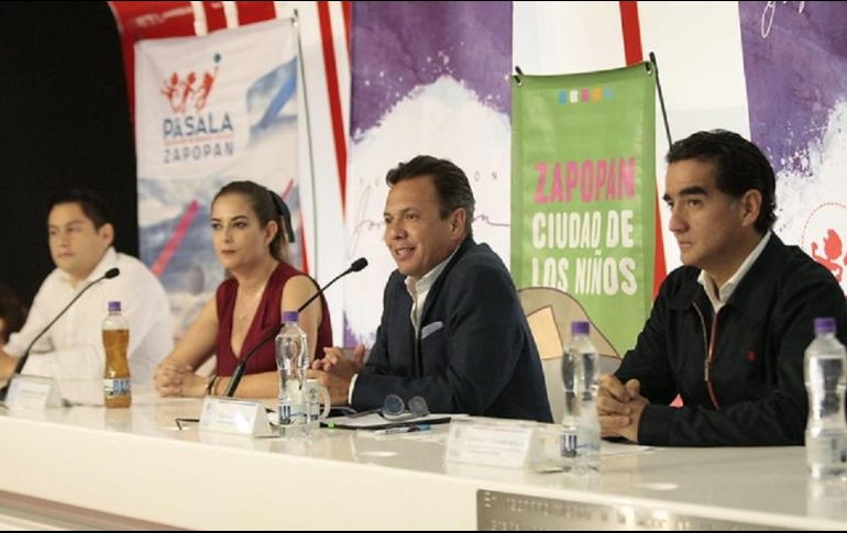 Pablo Lemus (C), alcalde de Zapopan, destacó la importancia de contar 
