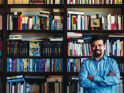 Rogelio Guedea, el coordinador de la Colección Álamo es un ferviente seguidor de la poesía mexicana. CORTESÍA