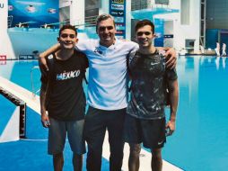 Iván García (derecha) ha formado pareja con Kevin Berlín (izquierda) para buscar el podio panamericano. En la foto junto al entrenador Iván Bautista. @ivangarciapollo