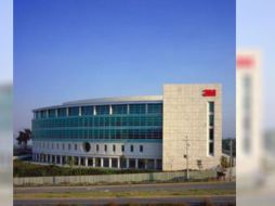 Pese a estas dificultades, la compañía mantuvo sus previsiones de negocio ajustadas para el conjunto del año y superó las expectativas de los analistas en cuanto a beneficios e ingresos trimestrales, ya que se esperaban peores.  ESPECIAL/ 3M