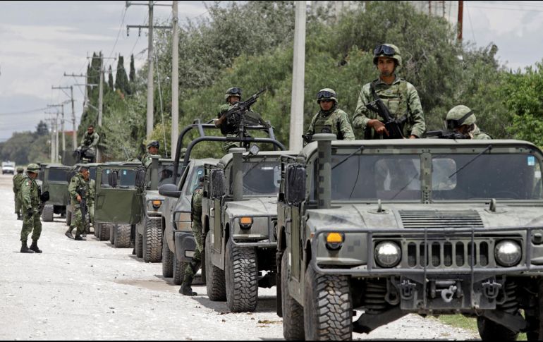 Luego de un despliegue más amplio de la Guardia Nacional, se logró liberar al personal de Pemex retenido y dispersar a la población. EFE/H. Ríos