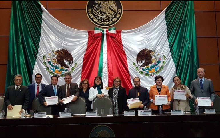 María Elena Álvarez-Buylla Roces, expresó su compromiso de alcanzar para México la garantía del derecho humano constitucional que establece que los beneficios de la ciencia son para todas y todos. TWITTER / @ElenaBuylla