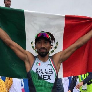Mexicano Crisanto Grajales se cuelga el oro en triatlón