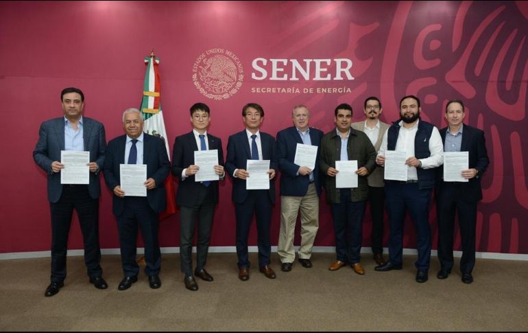 El mayor monto, 155.8 millones de dólares, fue para la firma norteamericana Kellogg Brown and Root. TWITTER/@SENER_mx